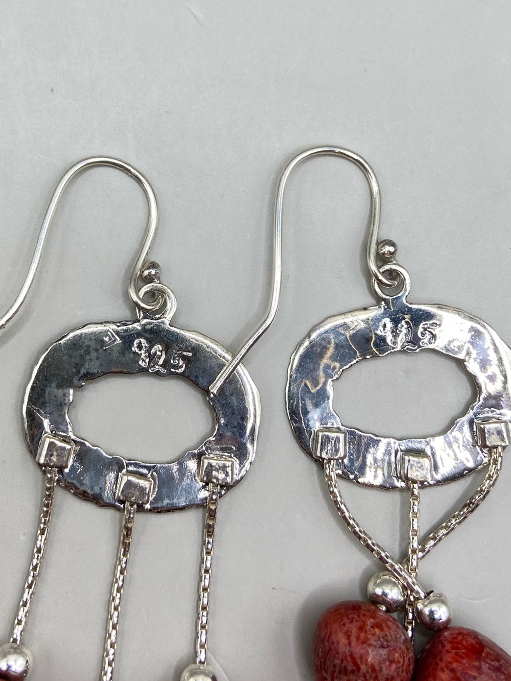 Vintage Silpada Sterling Silver Hammered Oval Red Coral Earrings - Picture 7 of 7
